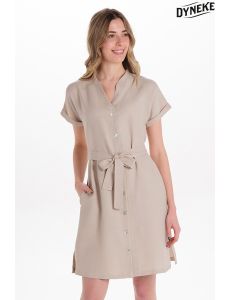 Vestido beige con cinturón