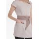 Vestido beige con cinturón