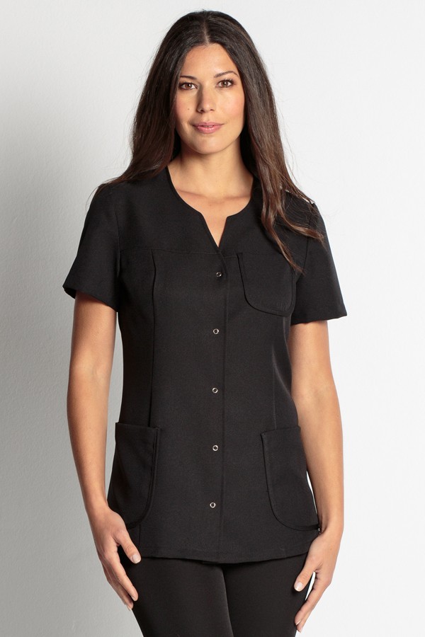 Chaqueta negra corta sale