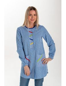 bata de maestra azul con botones automaticos dyneke 8389