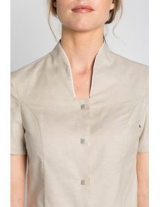 Chaqueta para sanidad, estética y comercio escote alto beige Dyneke